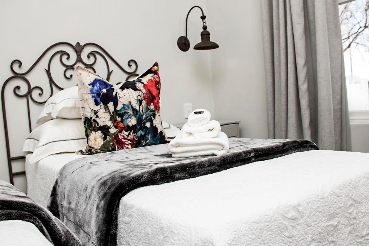 French Karoo Guesthouse Beaufort West Esterno foto
