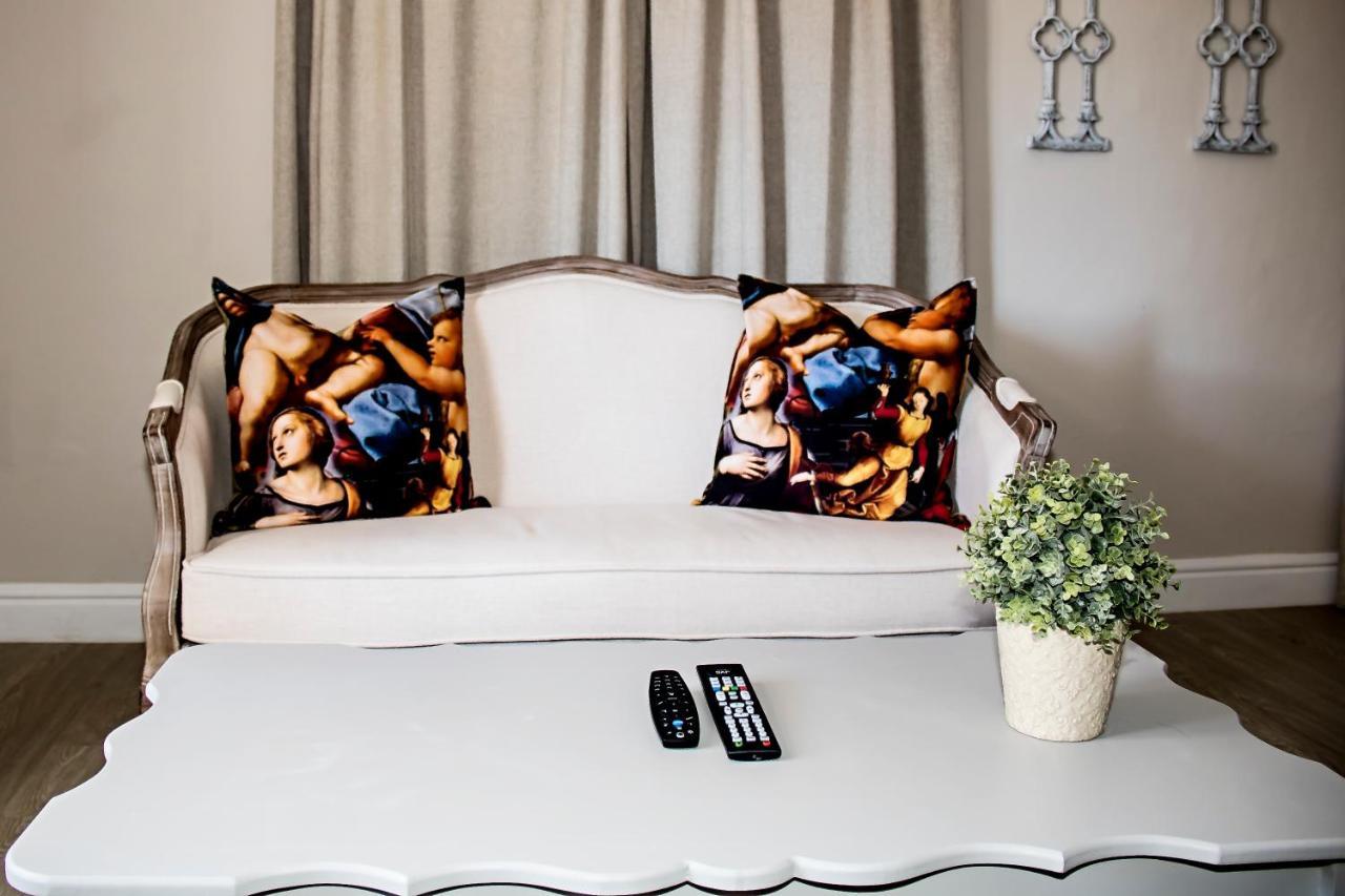 French Karoo Guesthouse Beaufort West Esterno foto