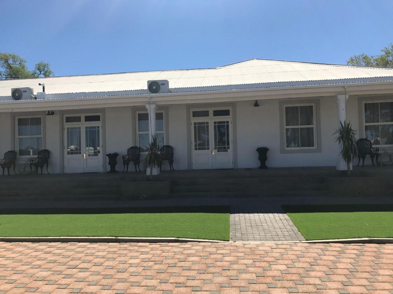 French Karoo Guesthouse Beaufort West Esterno foto